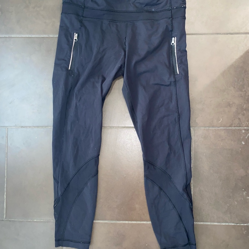 LULULEMON leggings black 25” size 10